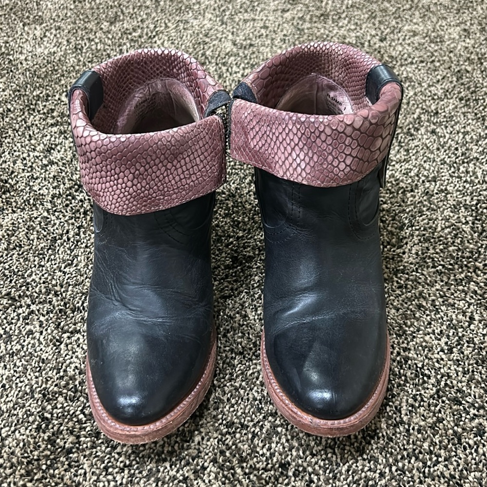 Freebird by Steven Saban size 9
